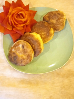 A picture of Bread Rolls.