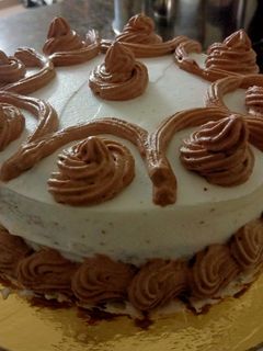 चॉकलेट ट्रफल केक(chocolate truffle cake recipe in Hindi) रेसिपी मुख्य फोटो