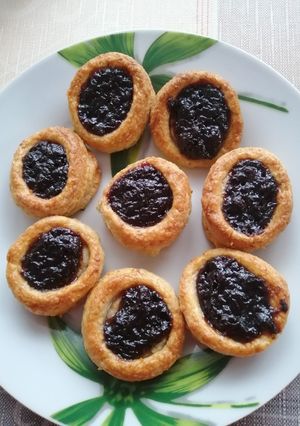 Szilvalekvárral töltött töpörtyűs kút recept fotója