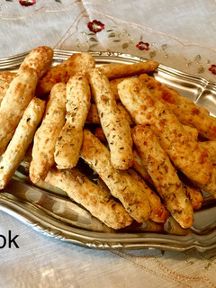 Φωτογραφία της συνταγής Κριτσίνια με τυρί! 🧀