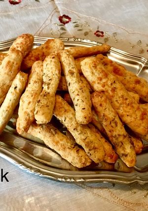 Φωτογραφία της συνταγής Κριτσίνια με τυρί! 🧀