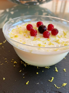 Una foto de Mousse de limón con solo 3 ingredientes y en 5 minutos