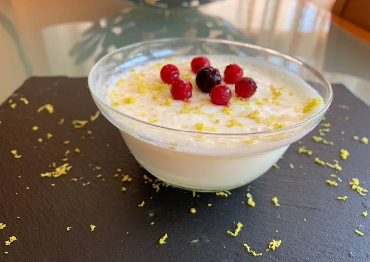 Mousse de limón con solo 3 ingredientes y en 5 minutos