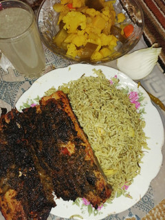 عکسی از دستور ماهی کبابی با حشو به سبک (آبادانیها)