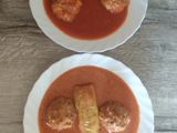 1990. Paradicsomos húsgombóc és paradicsomos tejfölös paprika és gombóc 😋