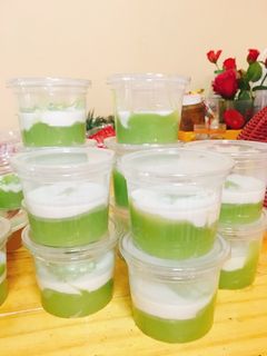 รูปของ เปียกปูนใบเตยกะทิสด