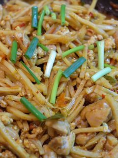รูปของ ผัดพริกแกงหน่อไม้ไก่(สูตรไม่ใส่กะทิ)