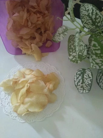 Langkah Gampang Menyiapkan Resep Keripik Singkong yang Uenak Anti Ribet, Bisa Manjain Lidah