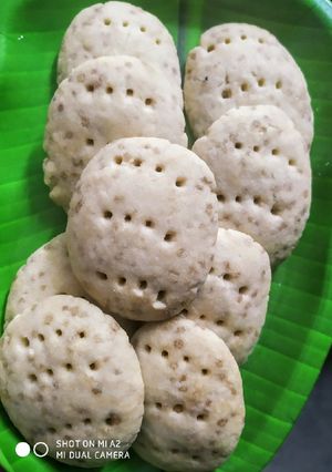 A picture of Salty biscuits.