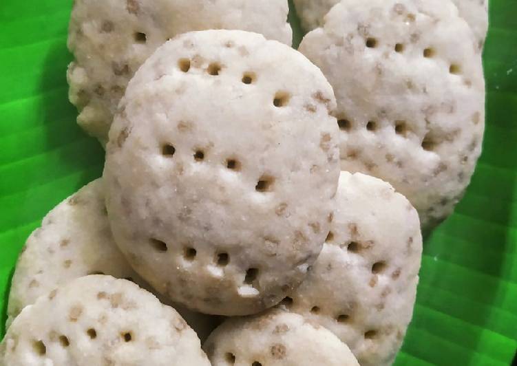 Simple Way to Make Any-night-of-the-week Salty biscuits