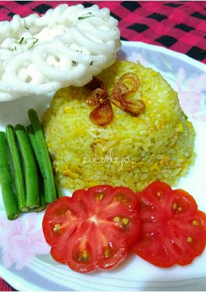 Foto resep Nasi goreng kuning pedas
