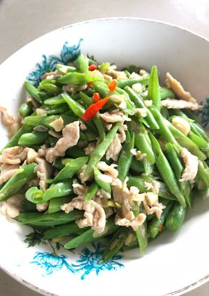 รูปของ อกไก่ผัดถั่ว~~ มาละจ้าาาาา