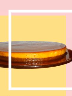 Una foto de Pastel imposible o chocoflan 🍮 de chocolate semiamargo
