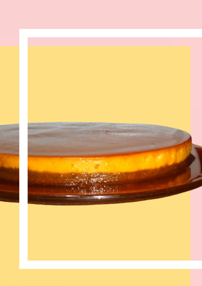 Una foto de Pastel imposible o chocoflan 🍮 de chocolate semiamargo