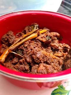Foto resep Rendang Daging Sapi Khas Padang parut kelapa