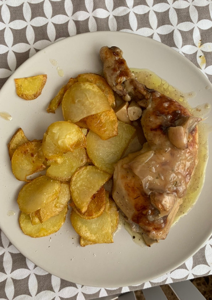Una foto de Pollo a la cerveza