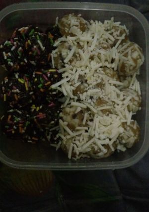 Foto resep Bola-bola coklat keju Roma kelapa