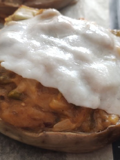 Una foto de Berenjenas rellenas de verdura y chorizo🍆