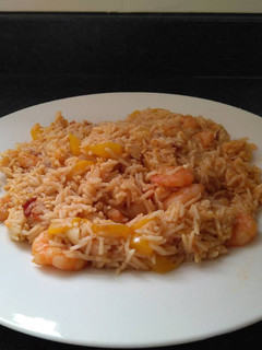 Una foto de Arroz con gambas (1 persona)