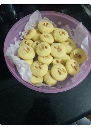 A picture of Kesar peda.