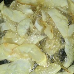 A picture of Crispy Sweet potatoes chips.