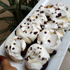 A picture of Brownies dessert.