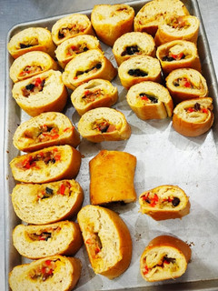 Una foto de Pan relleno con bacon