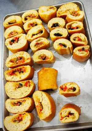 Una foto de Pan relleno con bacon