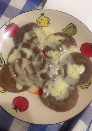 Foto di Ravioli di cacao alle pere e gorgonzola