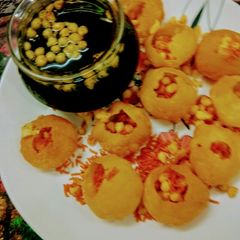 A picture of Pani puri.