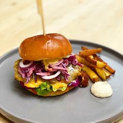 A picture of Buttermilk Fried Chicken Burger.