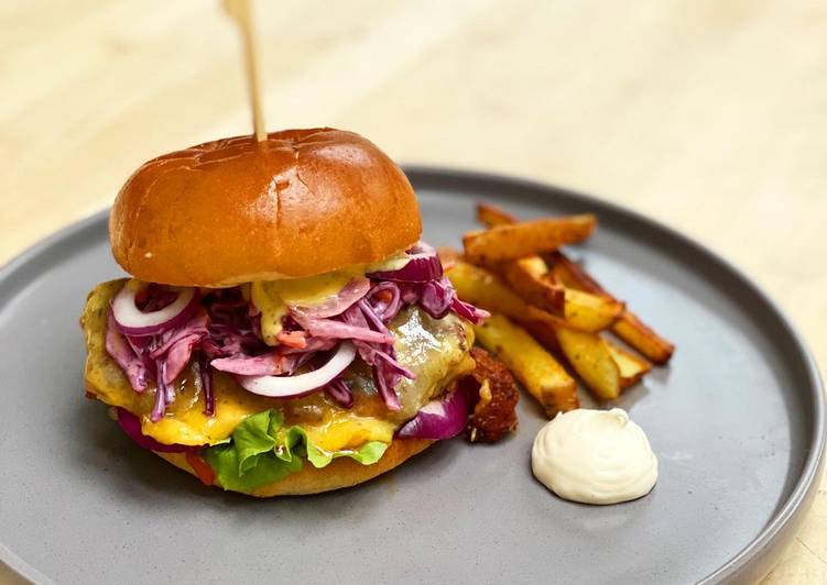 Simple Way to Make Super Quick Homemade Buttermilk Fried Chicken Burger