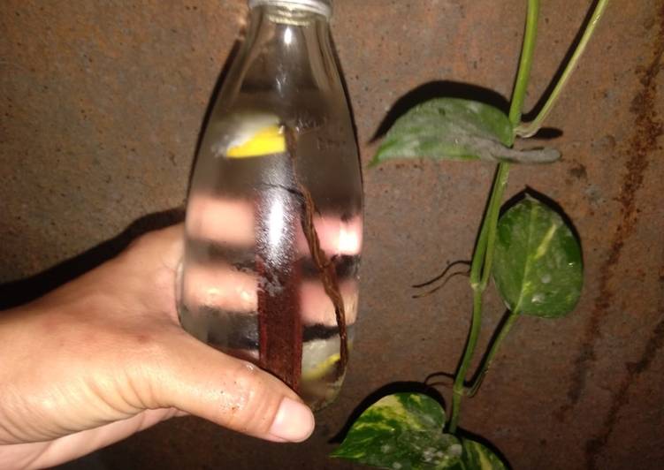 Resep Minuman Infused Water Lemon Vanilla Bean, Menggugah Selera