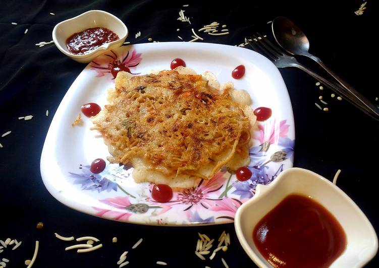 Stuffed veg noodles dosa (chinese dosa)