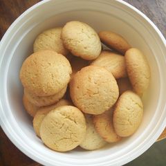 Coconut Butter Cookies A picture of Coconut Butter Cookies.