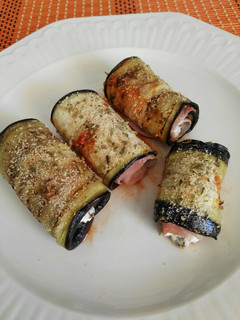 Foto principal de Rollitos gratinados de berenjena
