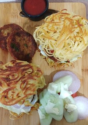A picture of Ramen Burger.