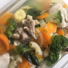 A picture of Sop ayam sayur.