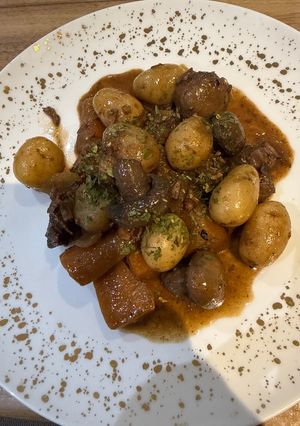 A picture of Beef Bourguignon.