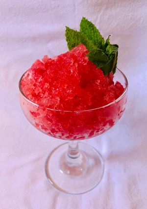 A picture of Watermelon Fizz.