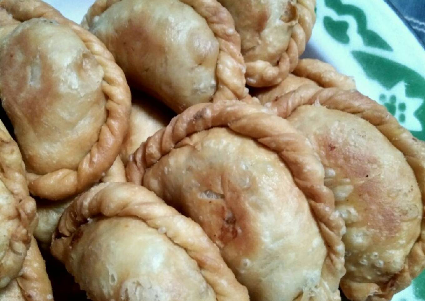 Pastel Isi Rougut Wortel Kentang