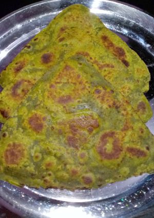 પાલક ચીલા (Palak chila recipe in Gujarati) રેસીપી મુખ્ય ફોટો