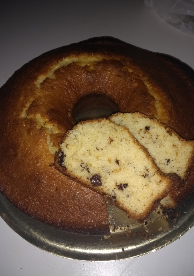 Una foto de Torta de vainilla con trocitos de chocolate