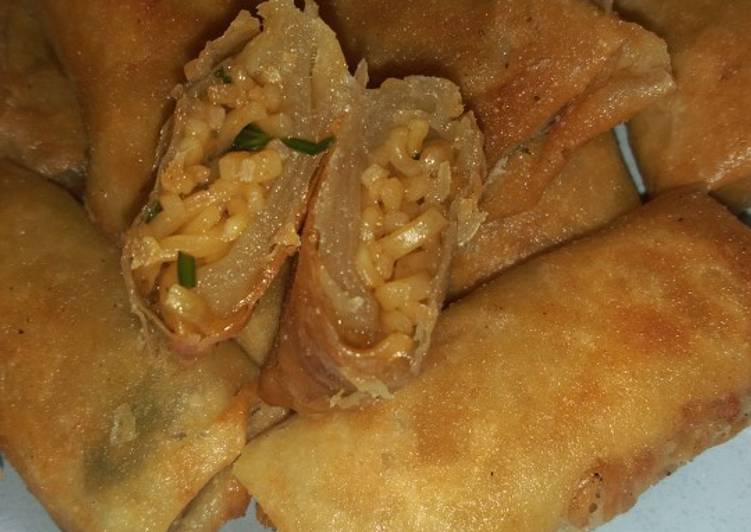 Lumpia Indomie goreng