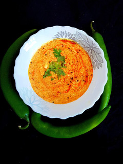 દહીં ની તીખારી (Dahi Tikhari Recipe In Gujarati) રેસીપી મુખ્ય ફોટો