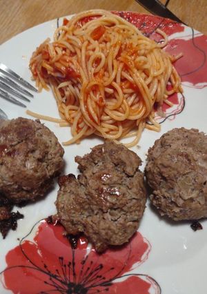 A picture of Homemade Meatballs With Spaghetti #mycookbook #2flavours.