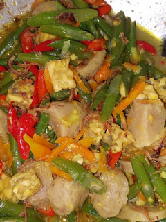 Foto resep Buncis wortel bakso & tempe bumbu kuning