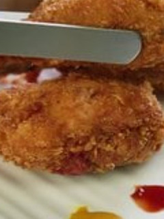 A picture of Restaurants style fried chicken.