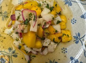 Una foto de Ceviche de mango