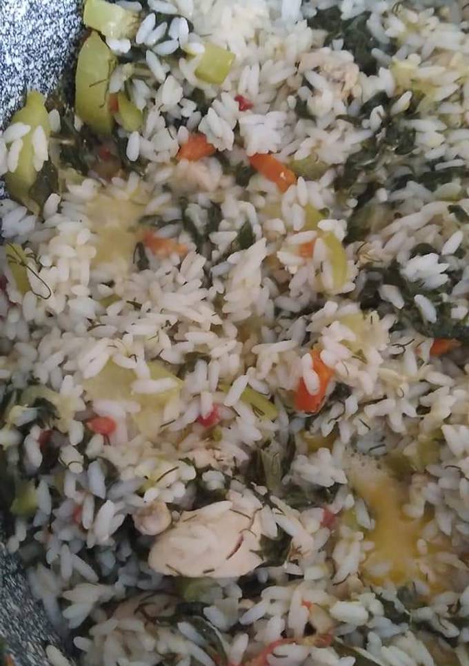 Рис з курячим філе і овочами